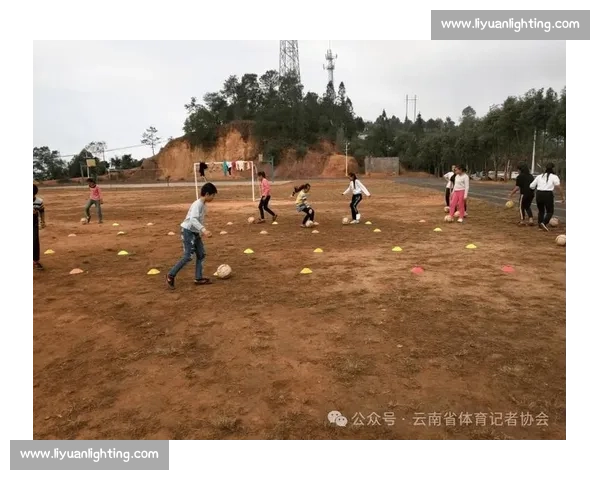 足球点燃乡村希望：亚泰青训走进辽源寿山镇小学送教